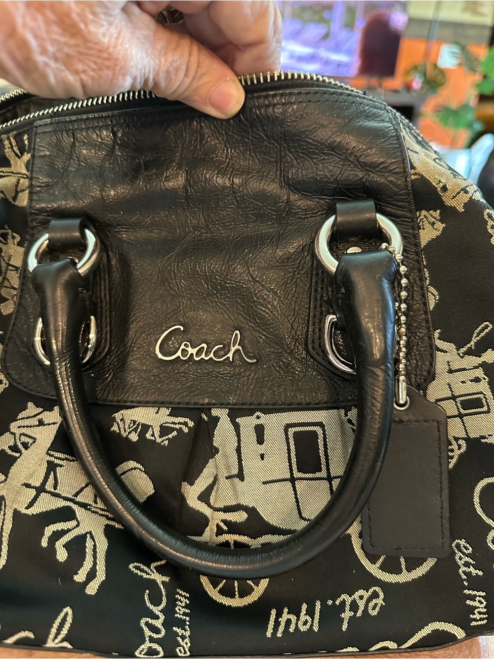 Coach Ashley Horse and Carriage Black and Cream Signature Satchel - Picture 2 of 10